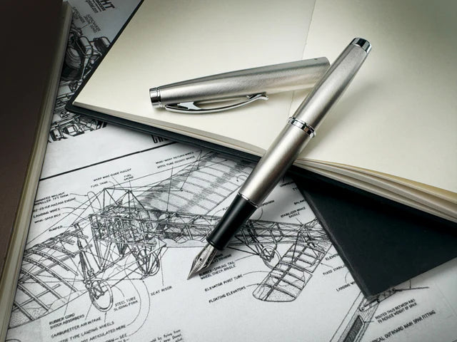Pluma fuente Monteverde USA® Dakota Acero Inoxidable