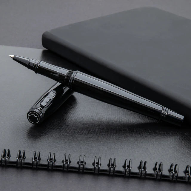 Rollerball Monteverde USA®  Invincia | Negro Sigiloso