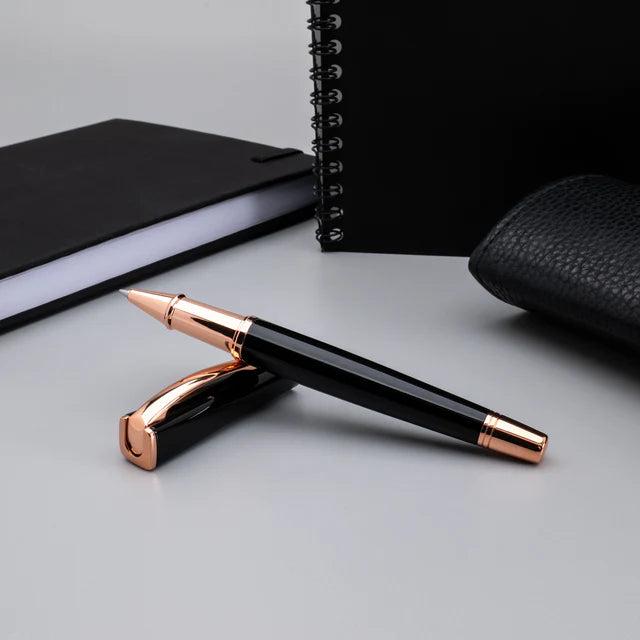 Rollerball Monteverde USA® Impressa Negra con Oro Rosa