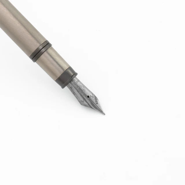 Pluma fuente Monteverde USA® Innova Ti | Titanium