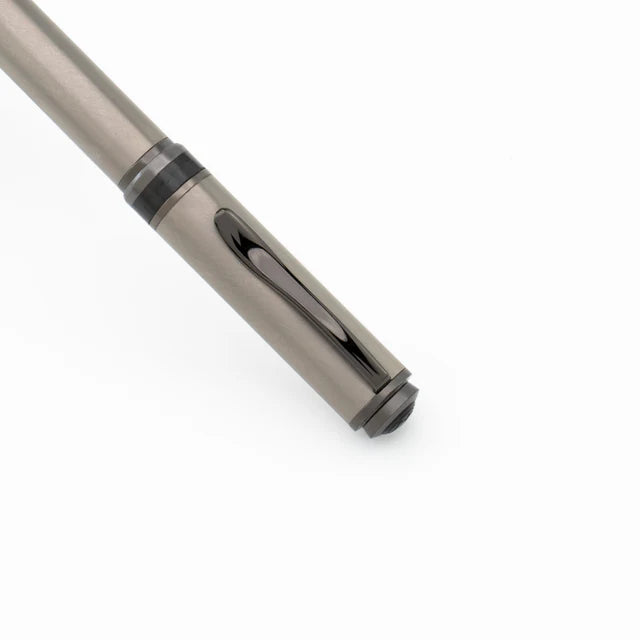 Pluma fuente Monteverde USA® Innova Ti | Titanium
